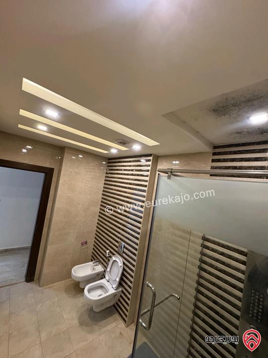 شقة مساحة 180م طابق ثالث للبيع في عمان - تلاع العلي 