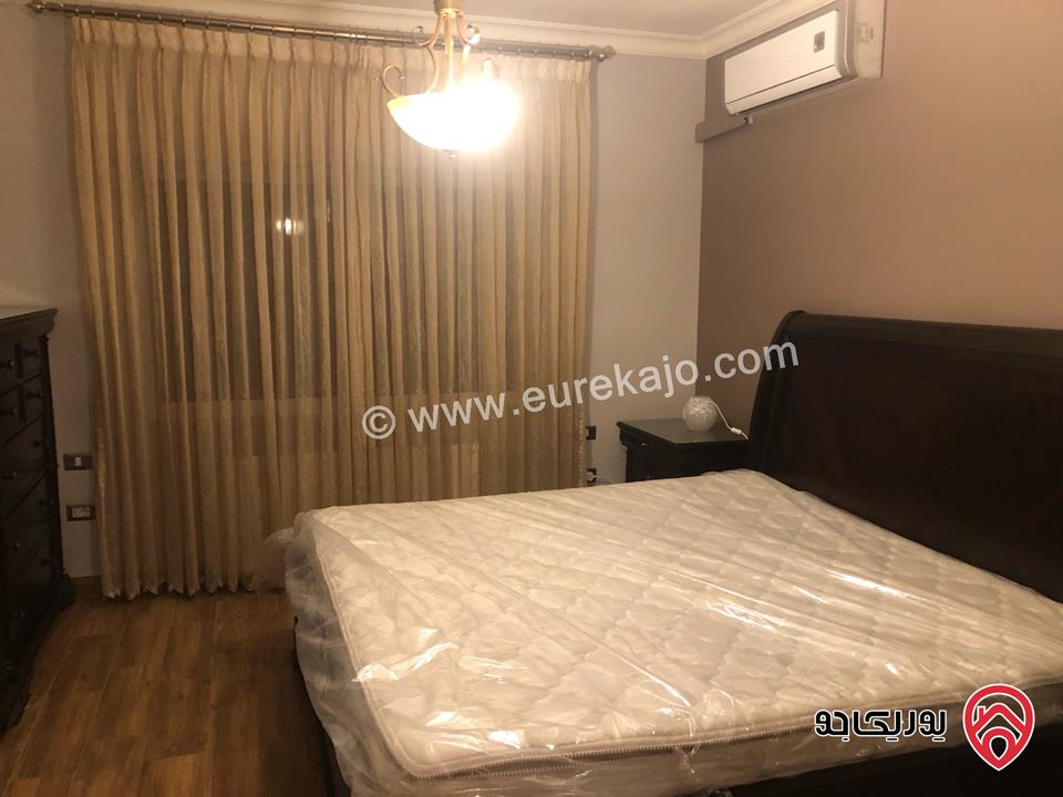 شقة طابقية سوبر ديلوكس مساحة 300م طابق ثاني للبيع في عمان - الرابية شارع عاهد السخن
