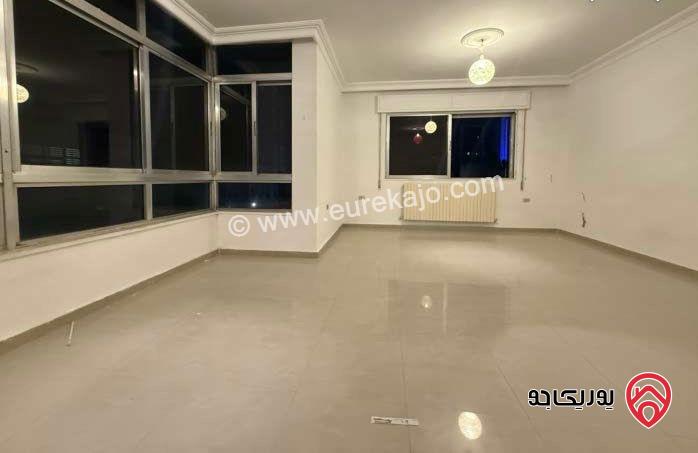 شقة طابق ثالث مساحة 107م للبيع في عمان - أم أذينة الجنوبي