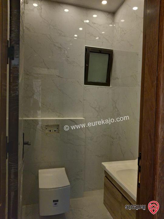 شقة ارضية جديدة مساحة 200م داخلي و 40م خارجي للبيع في عمان - ابو السوس