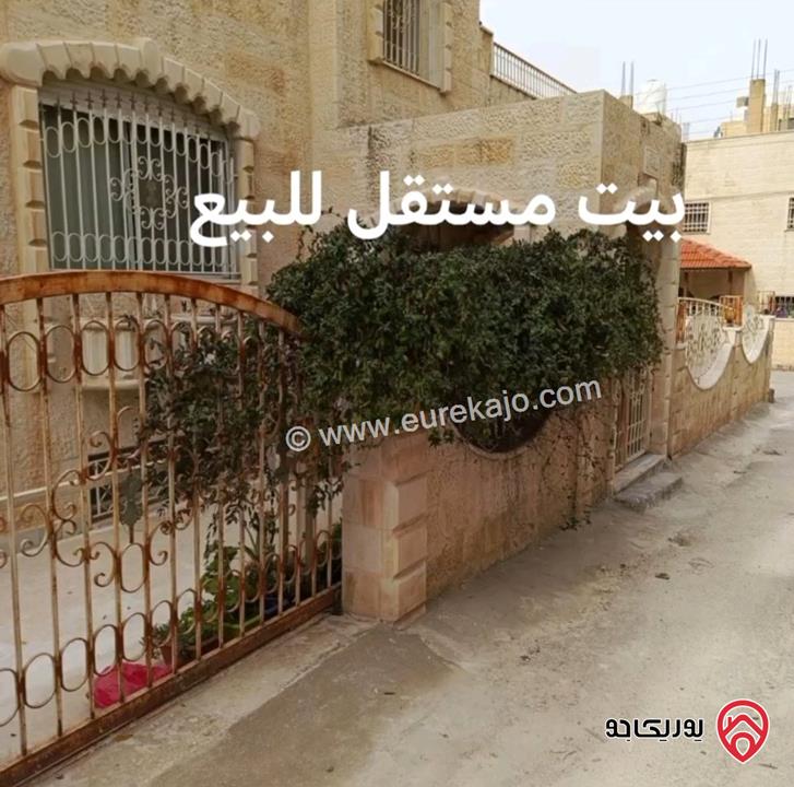 منزل مستقل مساحة 400م على أرض 411م للبيع في عمان - ماركا