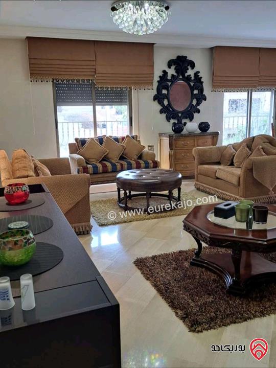 شقة مساحة 197م طابق ثاني للبيع في عمان - ام اذينة خلف سوق الذهب 