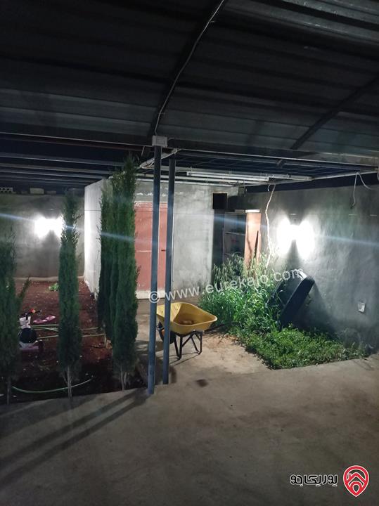 بيت مساحة 95م على أرض 500م للبيع في المفرق الغدير الاخضر