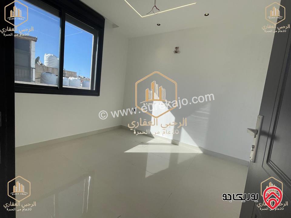 شقة طابق ثالث دوبلكس مساحة 175م للايجار في عمان - الجندويل 