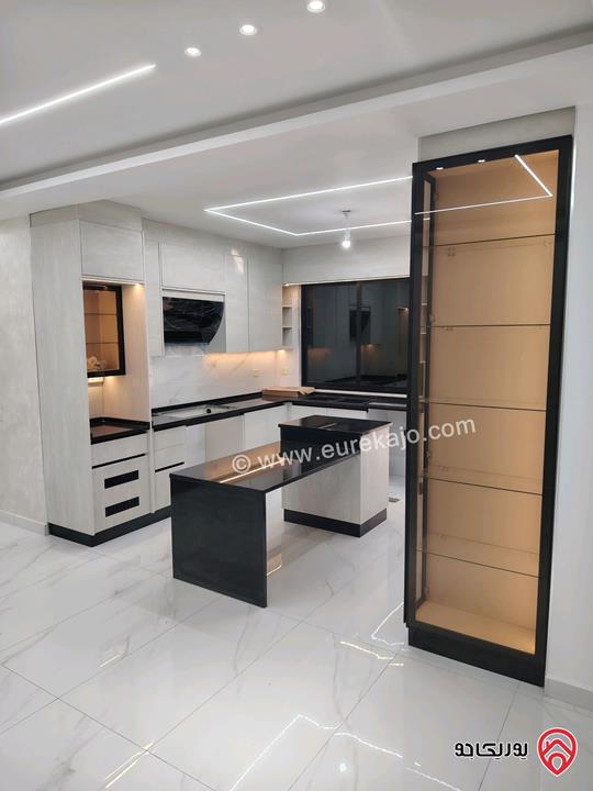 شقه سوبر ديلوكس طابق ثالث مع روف مساحة 187م للبيع في عمان - البنيات دفعة واقساط