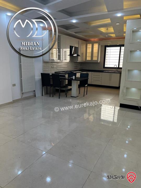 شقة ارضية فارغة للايجار في عمان - خلدا مساحة 165م مع ترس و حديقة 150م تشطيبات و ديكورات سوبر ديلوكس