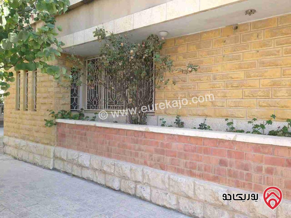 فيلا طابقين على أرض 1040م للبيع في الدوار الأول جبل عمان