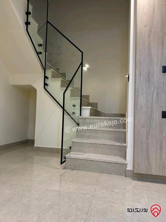 New furnished apartment with a Rooftop of 220 sqm for rent in Amman - Sweifieh (near Al Baraka Mall)