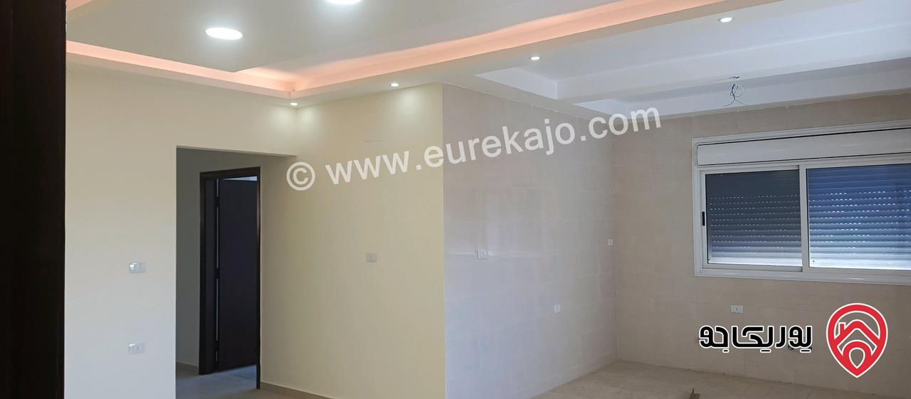 شقة مساحة 145م طابق ثاني للبيع في الزرقاء الجديدة