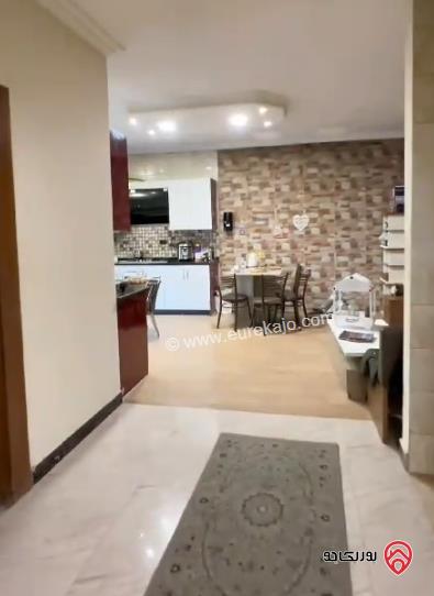 منزل مستقل مساحة الأرض 570م والبناء 900م للبيع في عمان - ضاحية الرشيد قرب الكلية العلمية الاسلامية