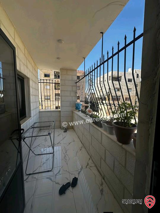 منزل مكون من 3 طوابق على أرض 462م للبيع في عمان - خريبة السوق