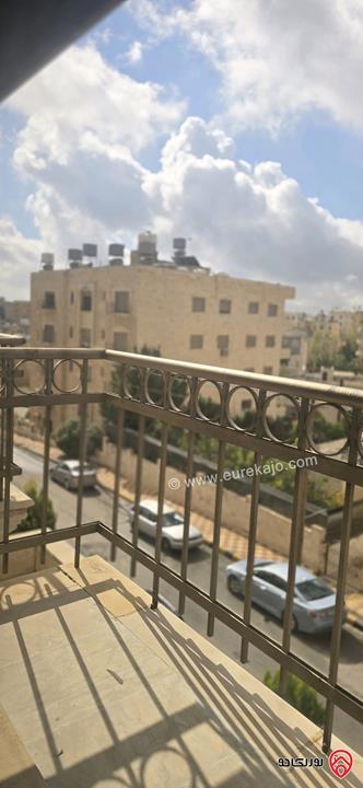 شقة طابق ثاني مساحة 223م للبيع في عمان - خلدا