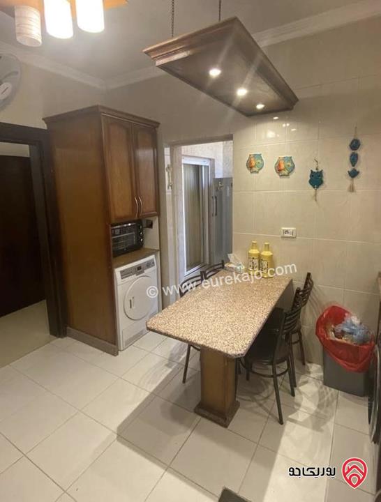 شقة مميزة للبيع في عمان - أم السماق خلف مكة مول طابق اول 126م بسعر مغري