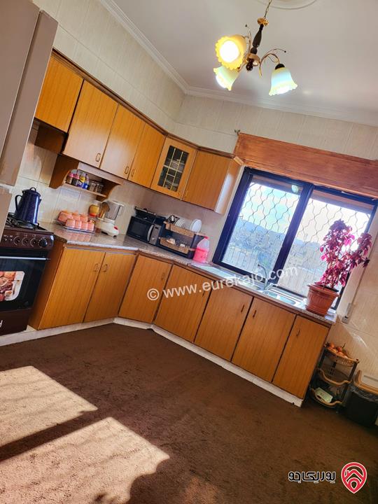 شقة مساحة 150م طابق رابع للبيع في عمان - شفا بدران الكوم