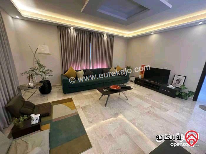 شقة مفروشة مساحة 450م طابق ثالث مع روف للايجار في عمان - طريق المطار 