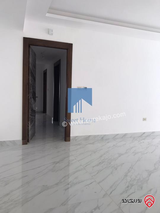 شقة فاخرة للبيع في عمان - خلدا قرب المدارس الإنجليزية 280م مع حديقة وترسات 320م لم تسكن