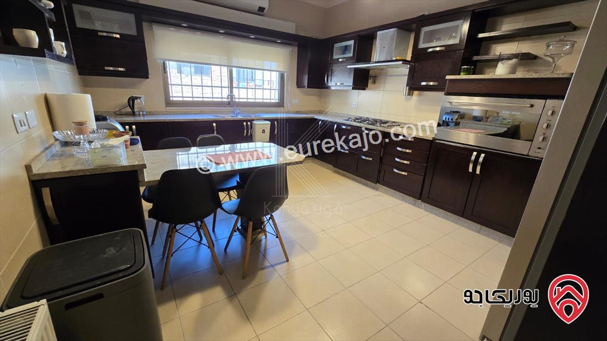 شقة مفروشة مساحة 200م للايجار في عمان - منطقة الدوار الرابع