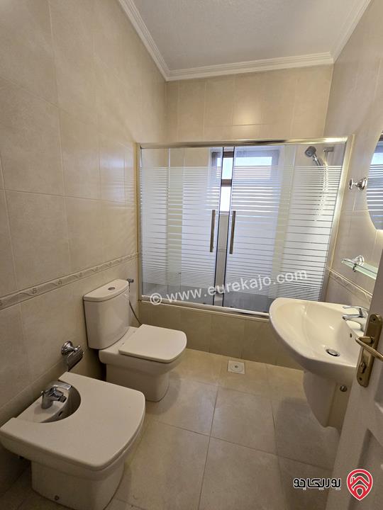 شقة طابق أول مفروشة فرش جديد مساحة 200 متر للايجار السنوي في عمان - دير غبار