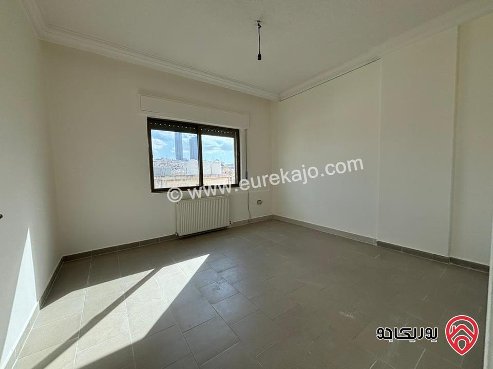 شقة طابق ثالث مساحة 114م للبيع في عمان - الدوار السابع