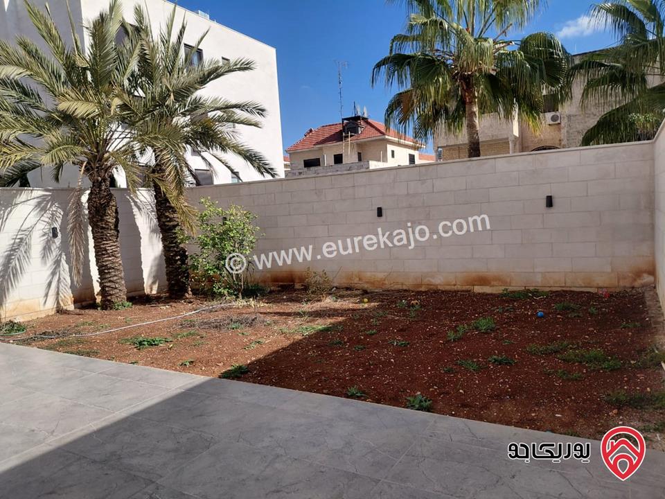 شقة ارضية مساحة 250م داخلي و 230م خارجي للبيع مفروشة في عمان - ام السماق 