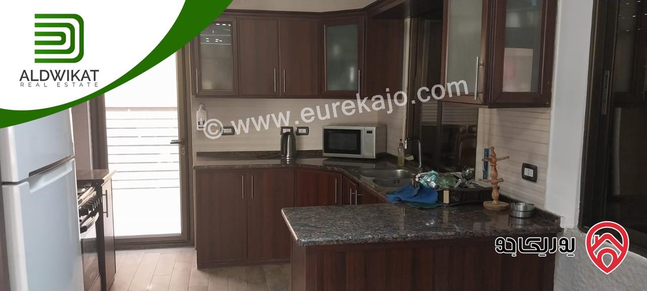 شاليه فاخر مفروش للبيع في اجمل مواقع البحر الميت منتجع البحيرة مساحة الارض 715م والبناء 200م موقع مميز