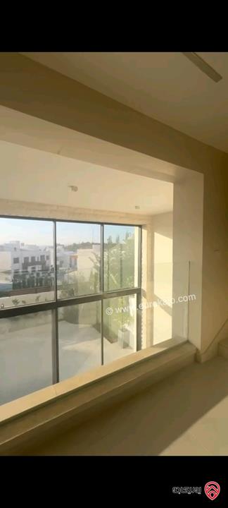 فيلا مساحة 530م على أرض 480م للبيع في عمان - دابوق