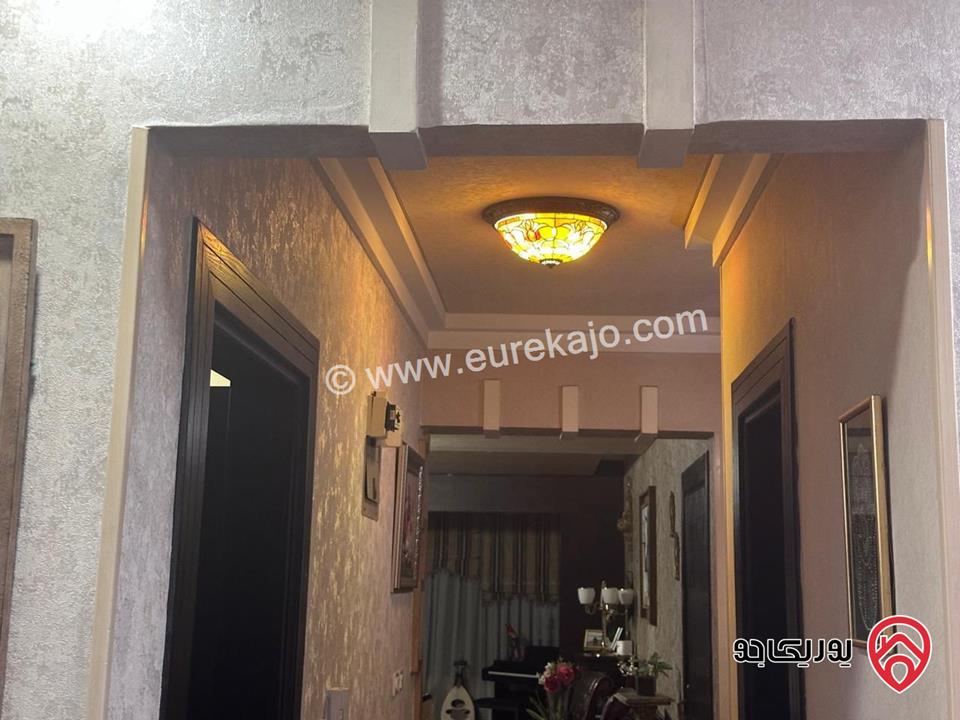 شقة طابق ثالث دوبلكس مساحة 200م للبيع في عمان - حي الصحابة – رجم عميش