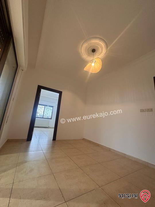 روف فارغ مساحة 100م للايجار في عمان - خلدا 