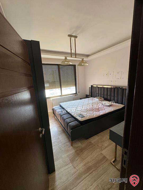 شقة مساحة 180م طابق ثالث للبيع في عمان - تلاع العلي 