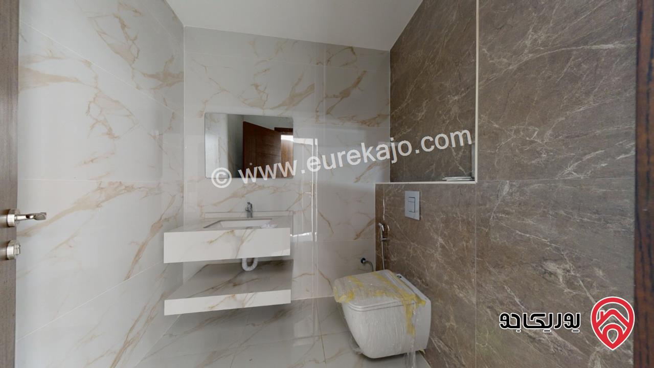 شقة مميزة ارضية مساحة 150م مع ترس 60م و كراج و مدخل مستقل للبيع في عمان - ضاحية الرشيد