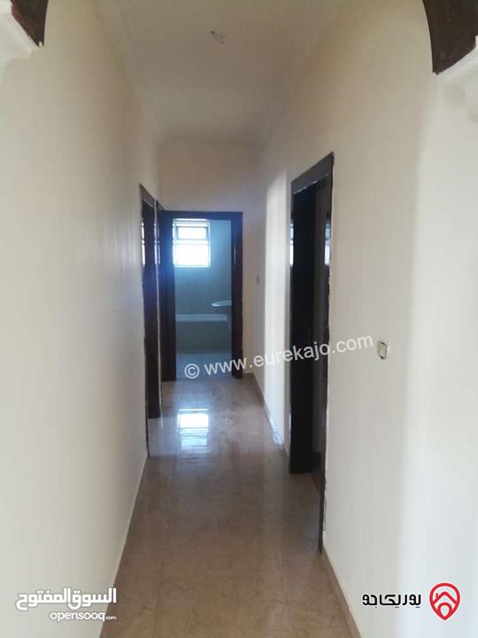 شقة سوبر ديلوكس مساحة 200م طابق ثاني للإيجار في عمان - البنيات