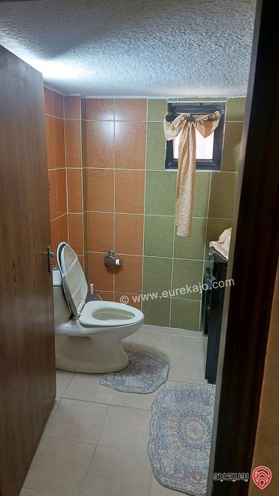 بناية سكنية مكونة من 3 طوابق تحتوي 4 شقق على ارض 456م للبيع في عمان - جبل النزهة