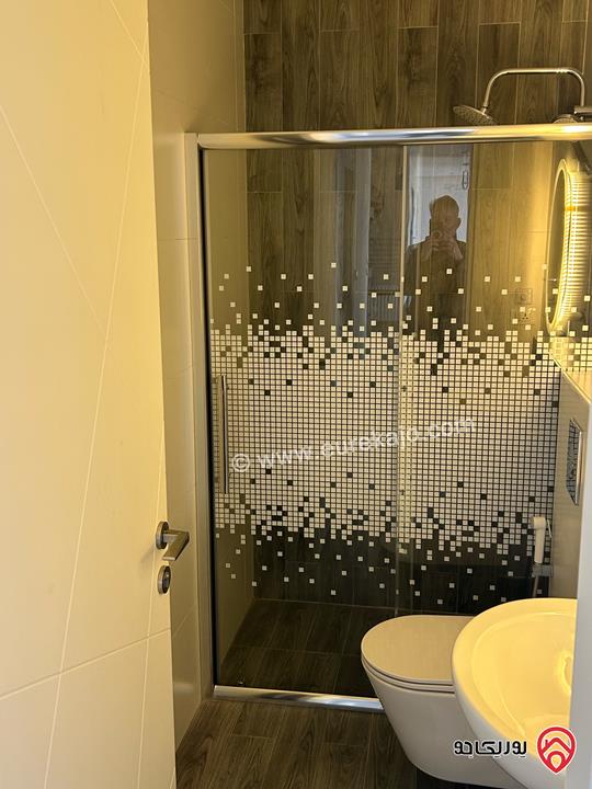 شقة طابقية سوبر ديلوكس مساحة 190م للايجار في مشروع أوكسجين في عمان - حي الياسمين رجم عميش 