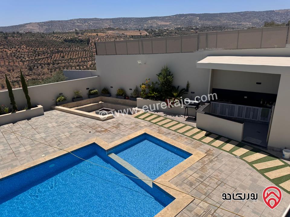 مزرعة مميزة للبيع في الصبيحي/ السلط مساحة الارض 3510م البناء 700م موقع اطلالة