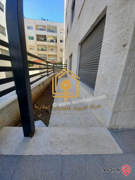 شقة سوبر ديلوكس طابق ارضي مساحة 140م مع ترس 100م للإيجار في عمان - السابع 