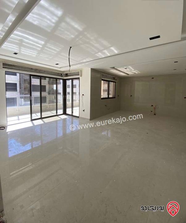 شقة طابق ثالث دوبلكس مساحة 200م للبيع في عمان - خلدا