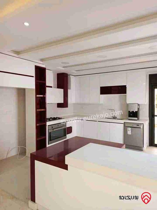 شقة سوبر ديلوكس مساحة 220م طابق أول للايجار في عمان - طريق المطار 