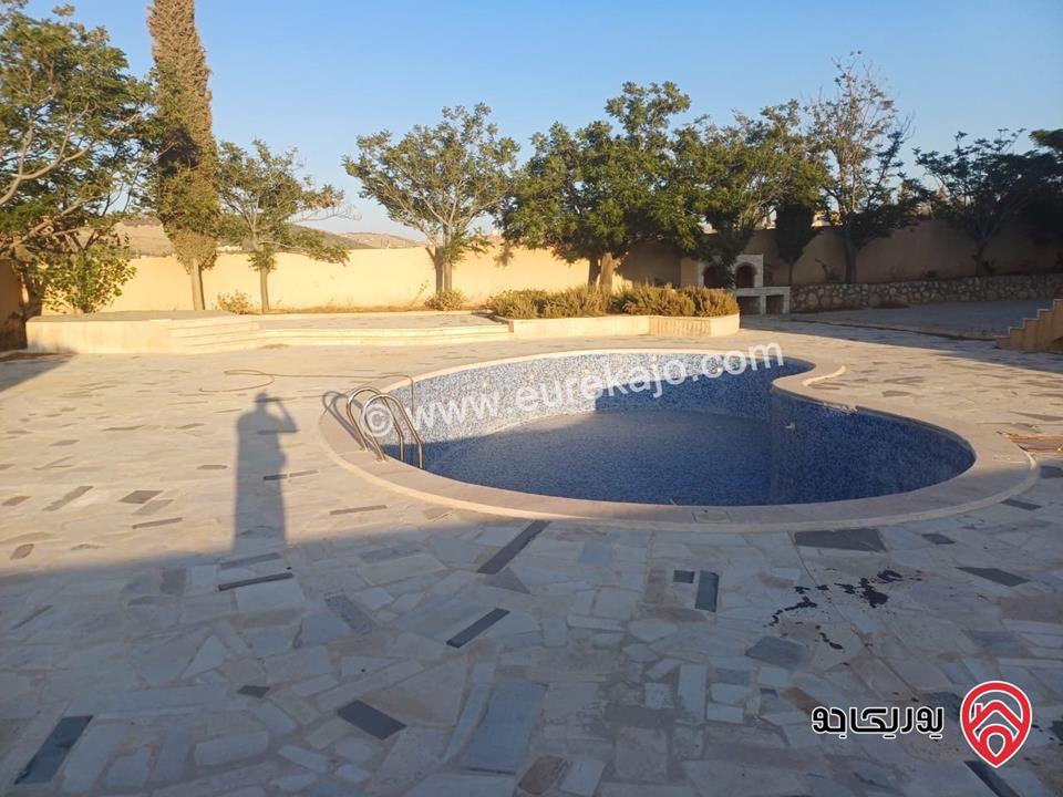 مزرعة مساحة الأرض 4 دونم و 811م والبناء 500م للبيع في البلقاء - تل الرمان