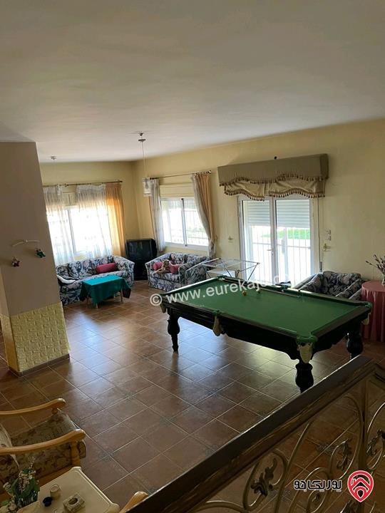 فيلا مساحة 500م على أرض 1157م للبيع في عمان - الجبيهة