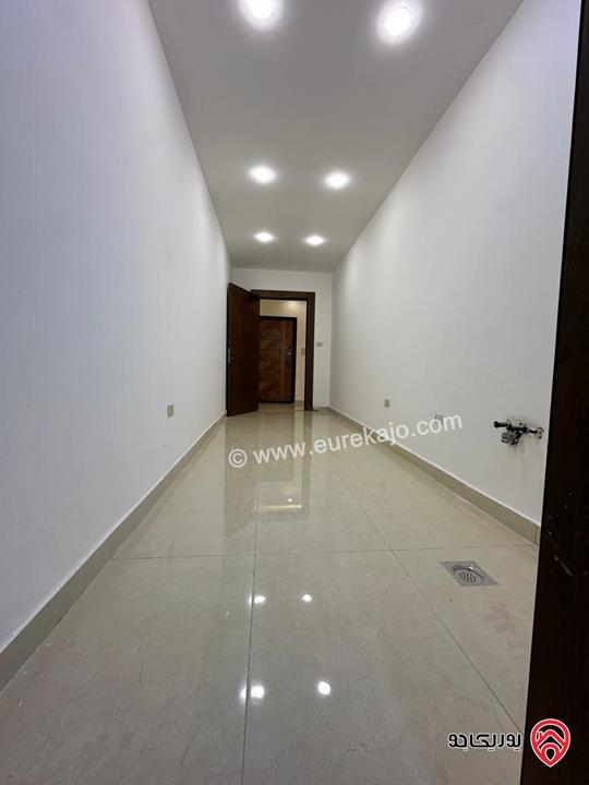 شقة شبه أرضية مساحة 200م للبيع في عمان - مرج الحمام