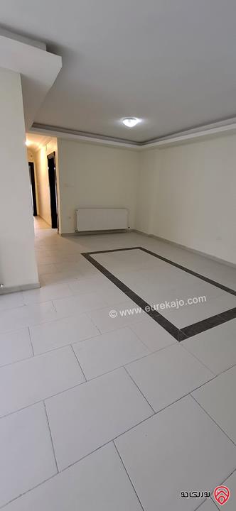 شقة طابق ثالث مساحة 130م للبيع بموقع مميز جداً في عمان - طبربور