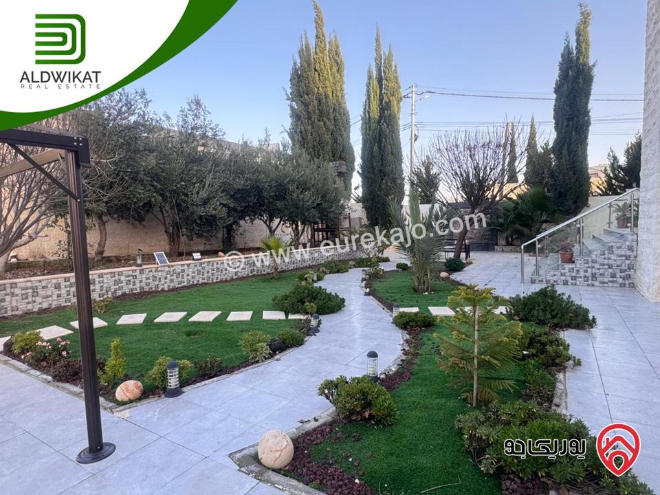 فيلا مستقلة للبيع في عمان - على طريق المطار / الغباشية مساحة البناء 1000م ومساحة الارض 1240م موقع مميز على شارعين