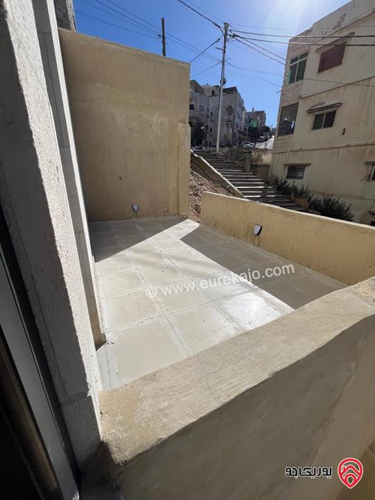 شقة مساحة 90م طابق أول للبيع في عمان - الذراع الغربي من المالك مباشرة مع مطبخ راكب