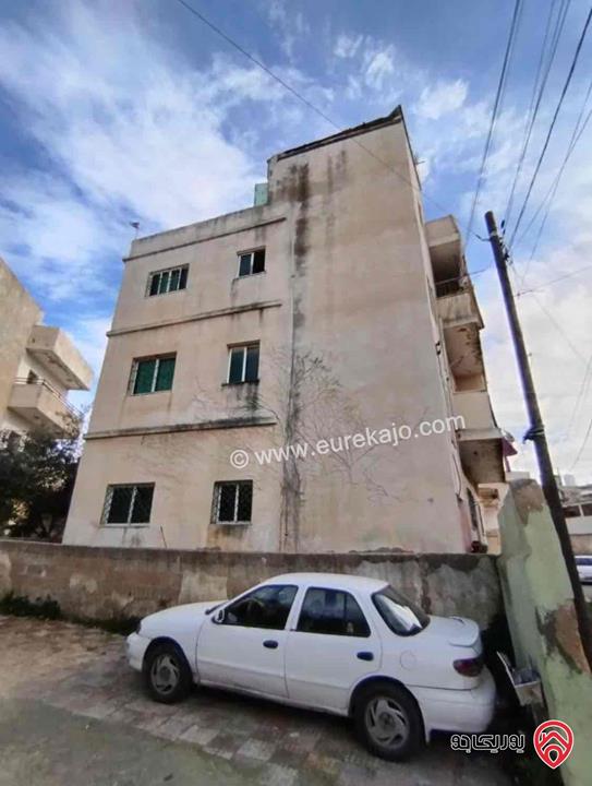 عمارة سكنية من 3 طوابق على ارض 120م للبيع في السلط – الخندق