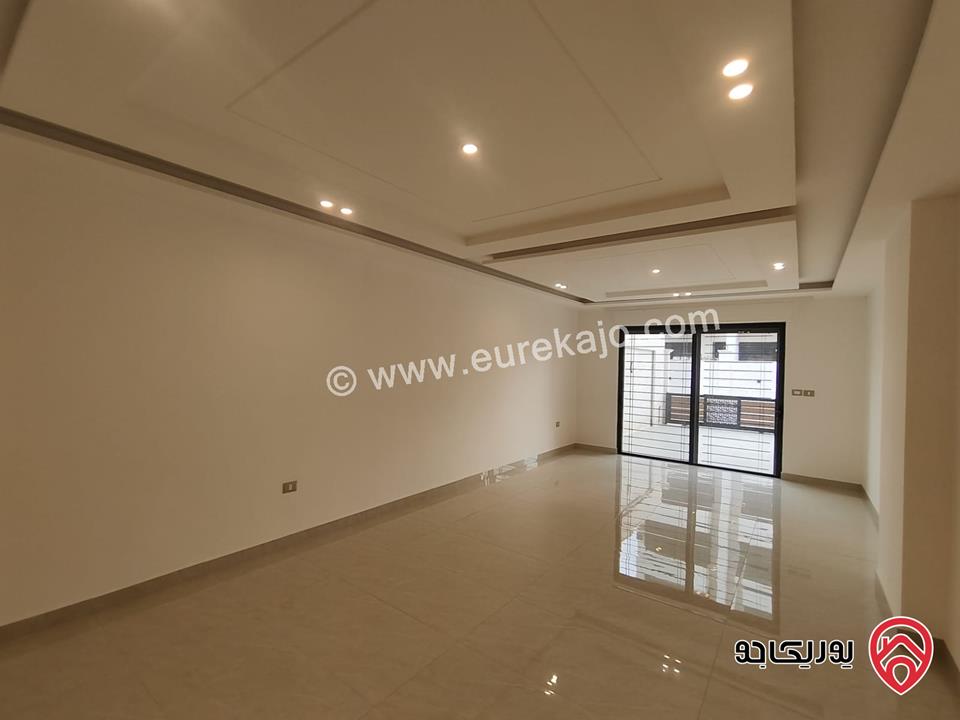  شقق جديدة مساحة 240م للبيع في عمان - حي الصحابة رجم عميش  