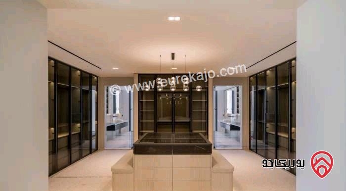 قصر مساحة 1500م على أرض 1800م للبيع في عمان - دابوق