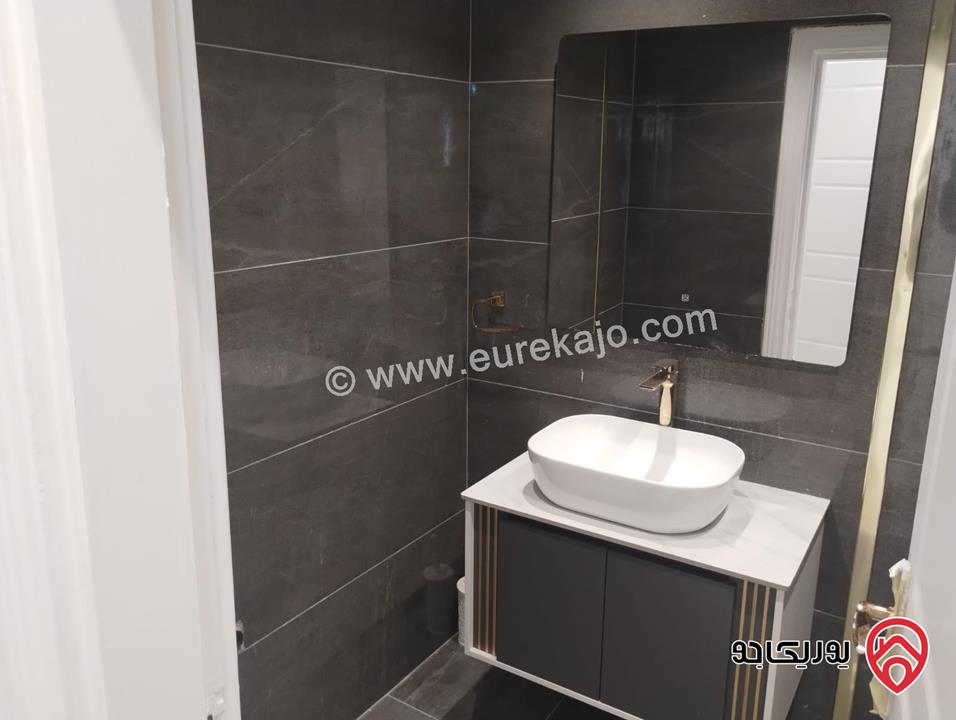 شقة رائعة في منطقة ام السماق 3 غرف نوم بحالة ممتازة - جديدة