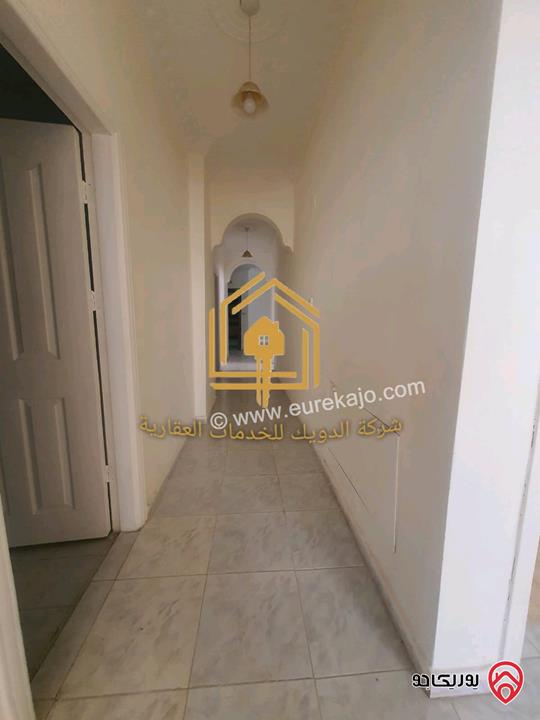 شقة فارغة طابق ثانى مساحة 130م للإيجار في عمان - ضاحية الرشيد 