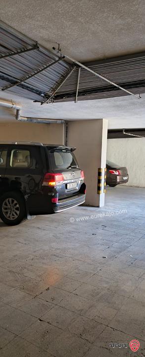 شقة مساحة 218م طابق ثاني للبيع في عمان - خلدا 