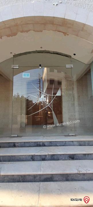 فيلا فارغة مساحة 350م للإيجار في عمان - ام السماق 